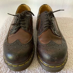 Dr. Martens vintage 90’s Brown wingtip style 3989 women’s 8 (UK 5), men’s size 7